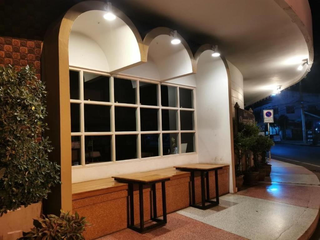 Supak Hotel Kalasin Exterior foto