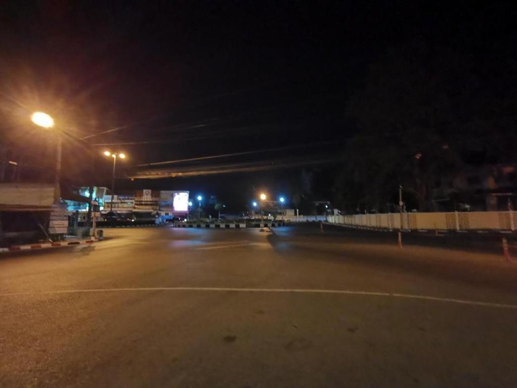 Supak Hotel Kalasin Exterior foto