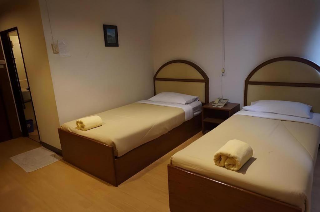Supak Hotel Kalasin Exterior foto