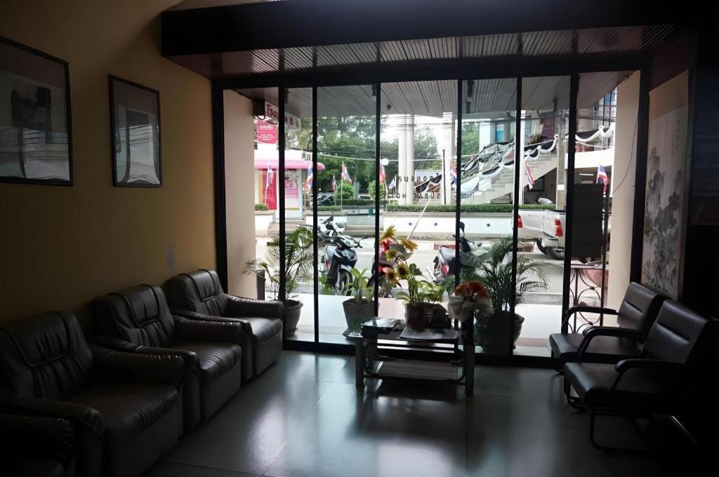 Supak Hotel Kalasin Exterior foto