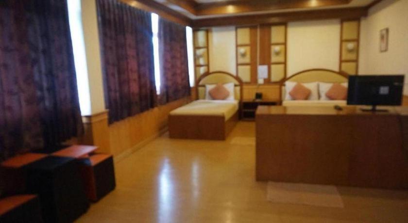 Supak Hotel Kalasin Exterior foto